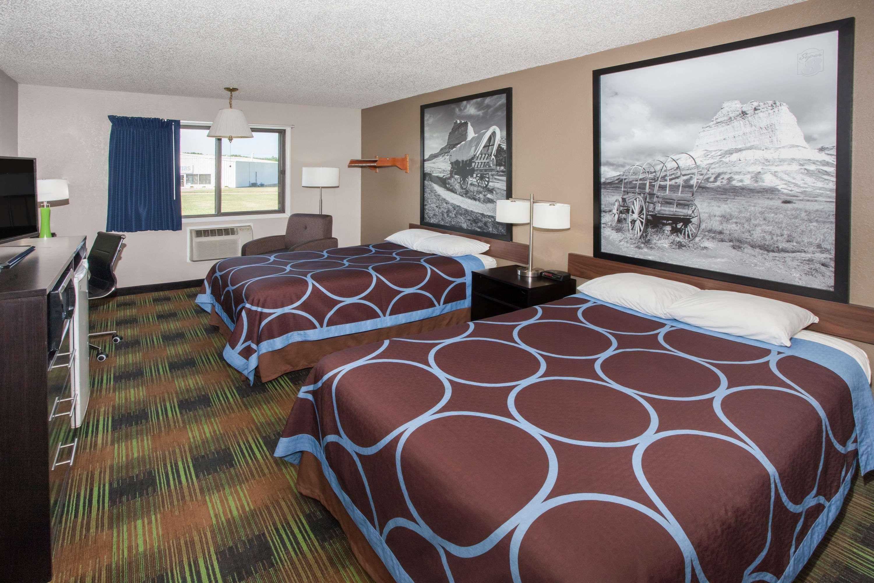 Super 8 By Wyndham Keokuk Hotel Exterior foto