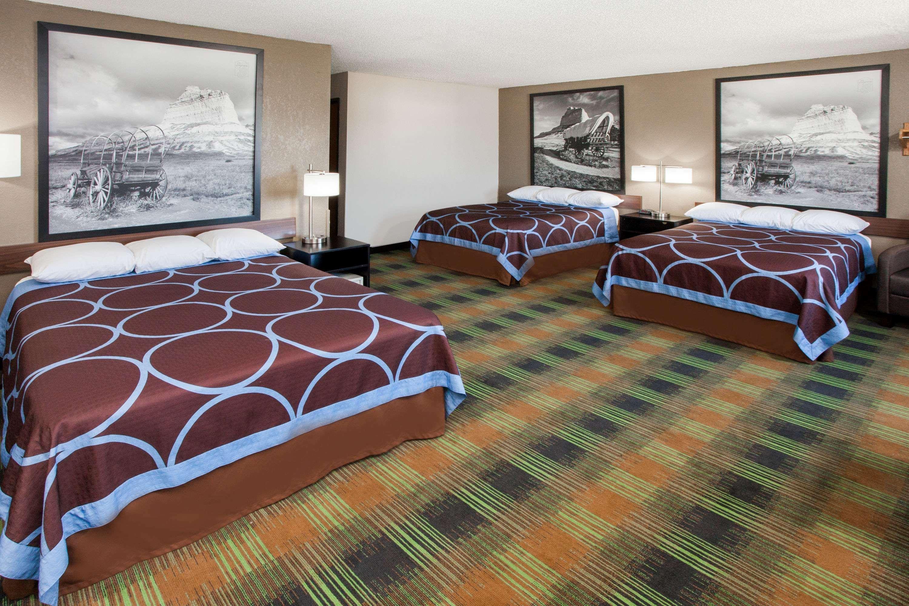 Super 8 By Wyndham Keokuk Hotel Exterior foto